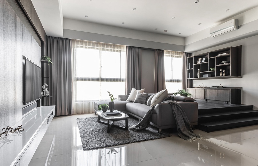 Các mẫu rèm vải cản nắng 2 lớp luôn được nhiều gia chủ lựa chọn bởi sự sang trọng và phong cách quyến rũ mà nó mang lại